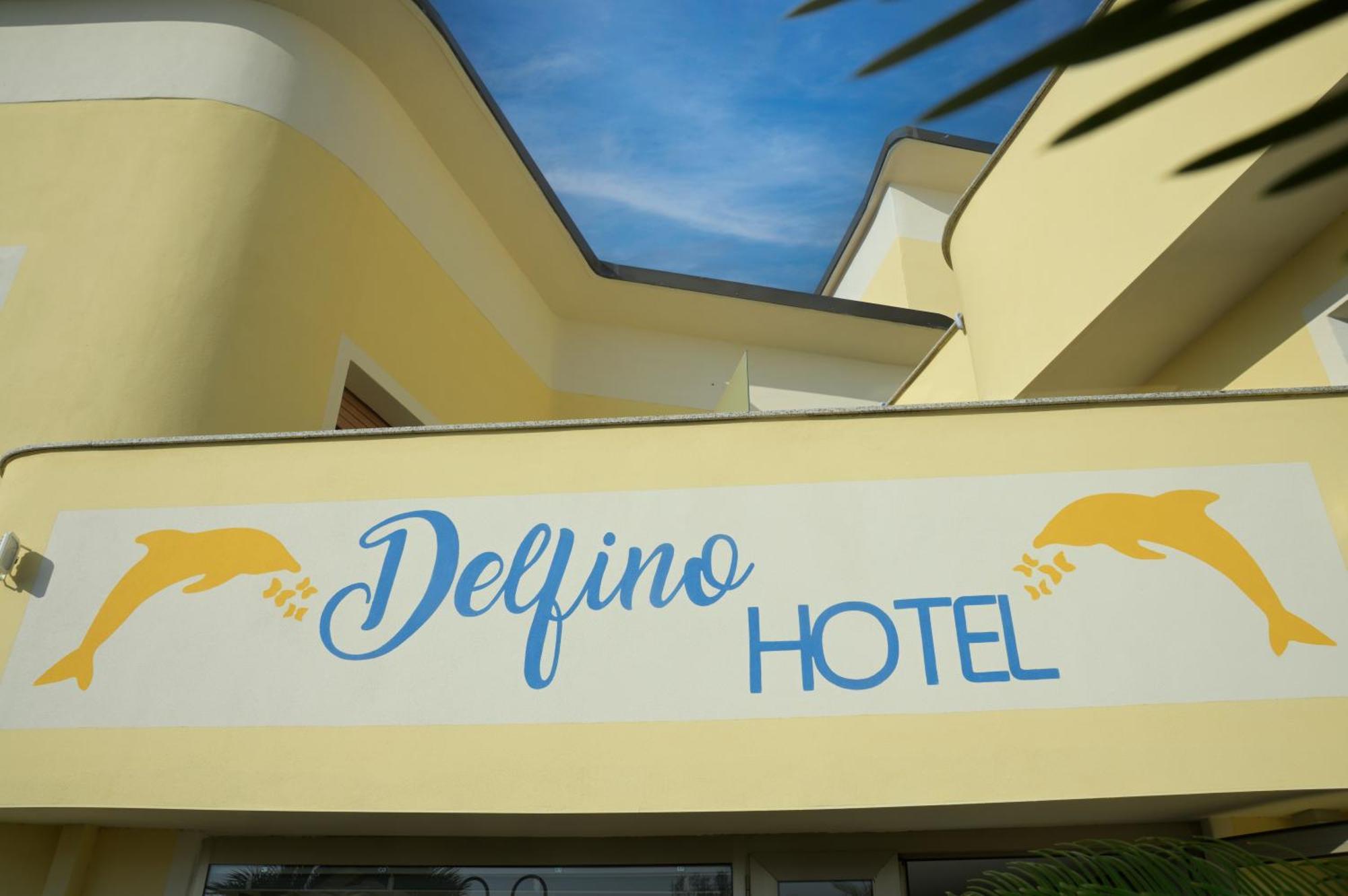 Hotel Delfino لايقويليا المظهر الخارجي الصورة