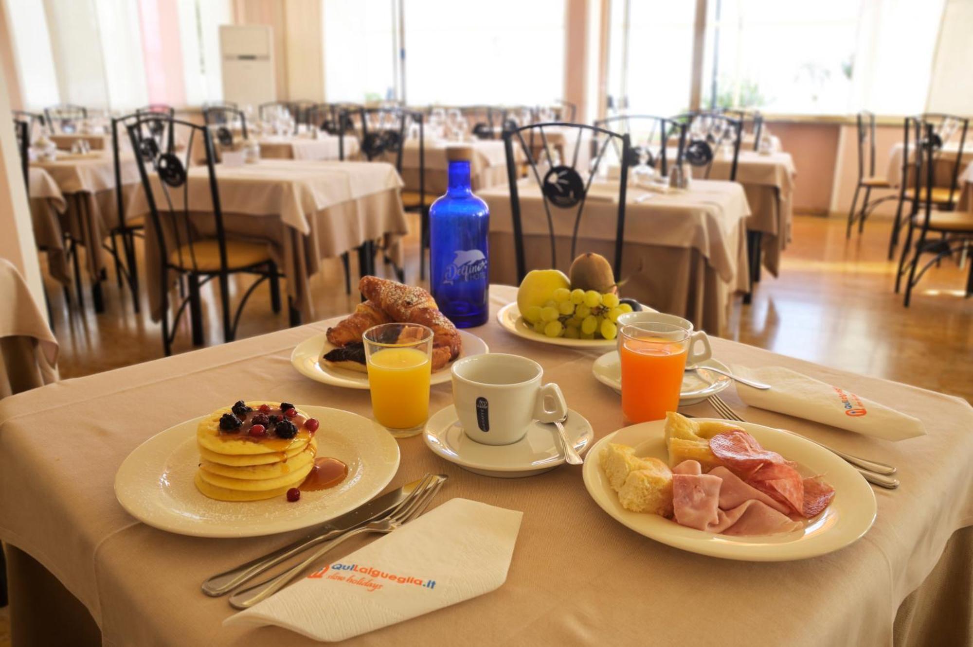 Hotel Delfino لايقويليا المظهر الخارجي الصورة